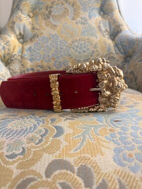 Vintage 80s 90s  chunky gold  red suede belt